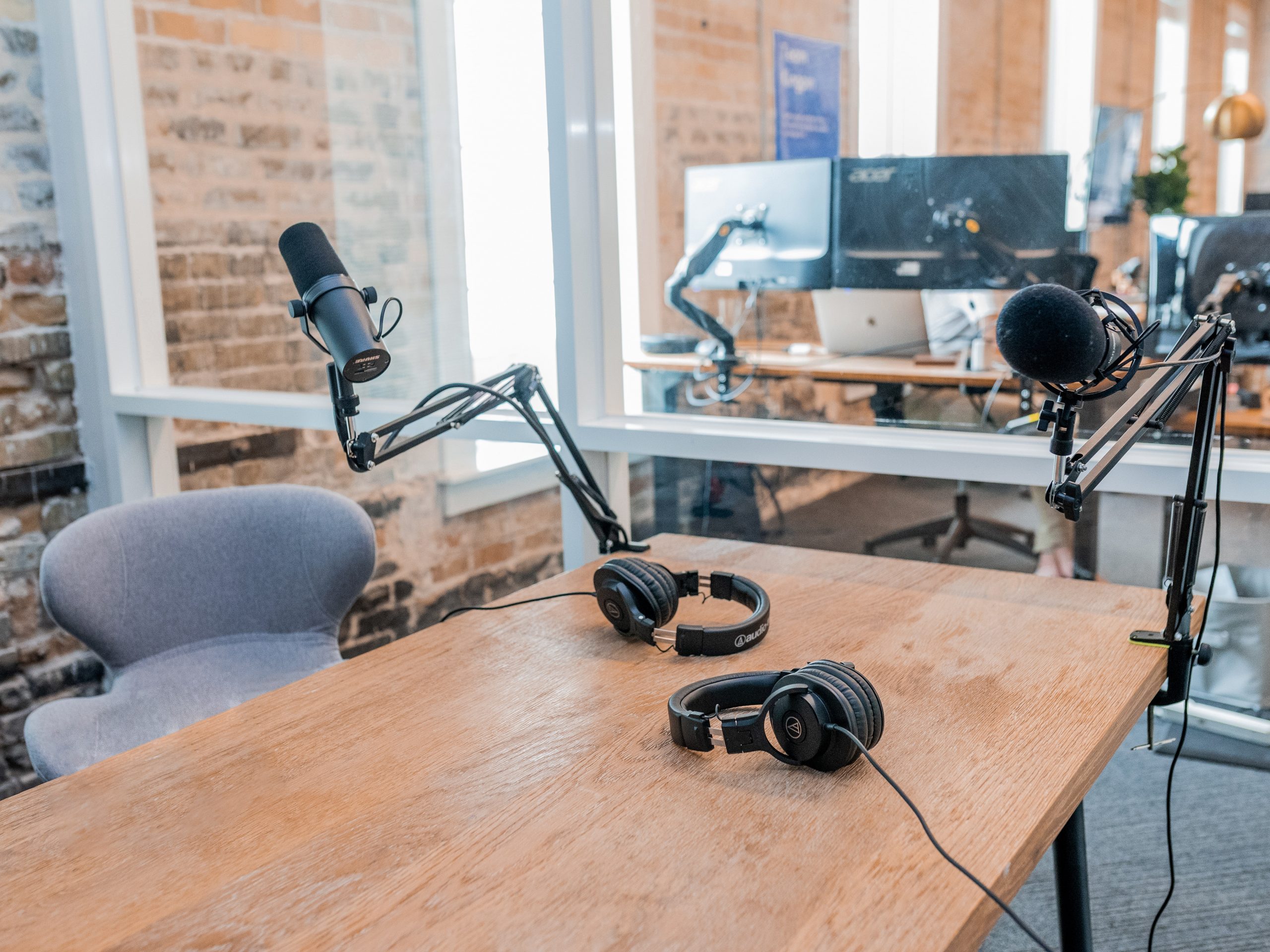 austin-distel-VCFxt2yT1eQ-unsplash Podcast Playback