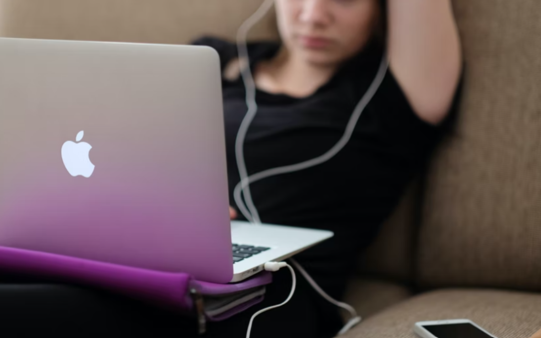 How to Train Staff in CRM that isn’t a Boring Onboarding Course!